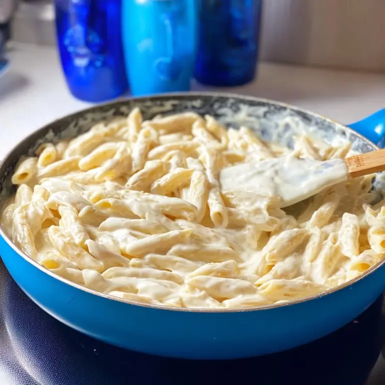Creamy Garlic Penne Pasta Recipe