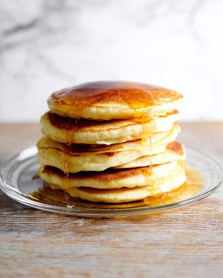 One-Bowl Buttermilk Pancakes Recipe