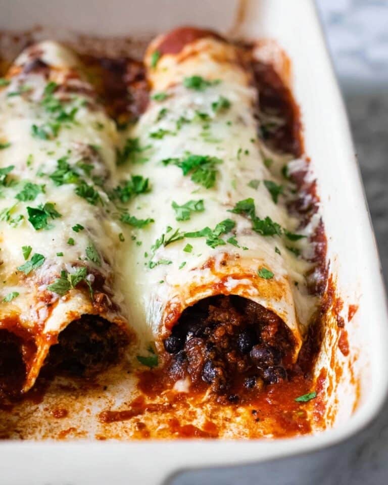 Beef Enchiladas with Rich Tomato Sauce and Melted Cheese Recipe